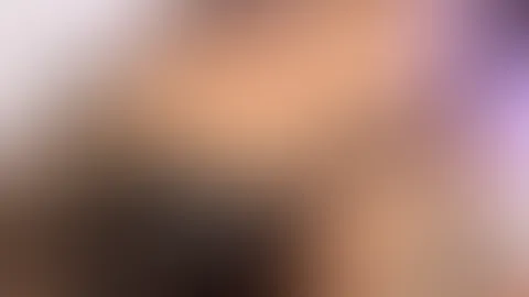 Süße Zöpfchen und verführerisches Leder… Was sagst du? Passt das zusammen? 🖤