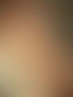 Hallöchen, ich ziehe mich gerade für die Arbeit an und wollte, dass dir natürlich dieser Anblick nicht entgeht. Soll ich meinen Lush mitnehmen und du verwöhnst mich heimlich? 😏