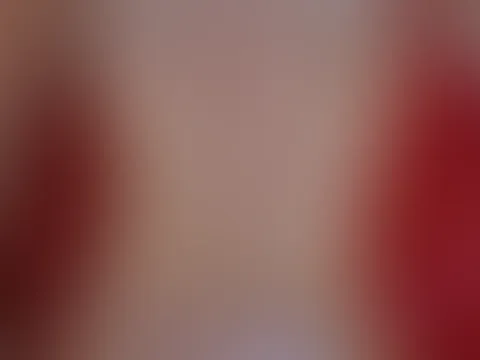 Nackt mit Kerzenwachs