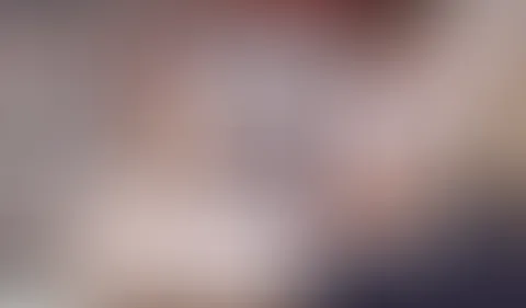 M****i fingern