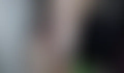 Fest gekettet und ins Maul gef**kt
