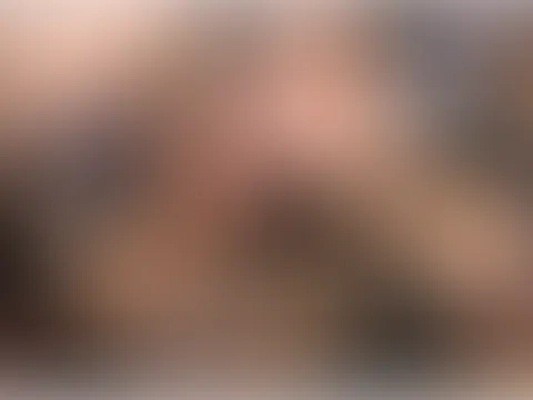 XXL Schamlippen Bitch Lisa Schluckt sich satt