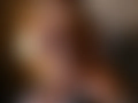 Verführung pur im roten Body!!! 18+