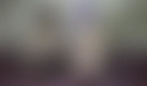Nova und ich lieben Nylons einfach. Wir lieben das Gefühl des zarten Stoffes auf unserer Haut und wenn wir uns gegenseitig streicheln. Wir lieben die Optik wenn wir Nylons und HighHeels tragen und wir