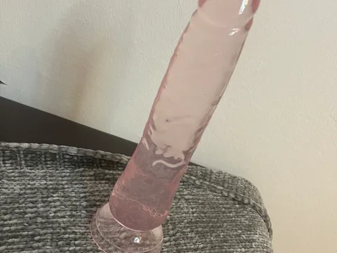 Another sucking my dildo video đ