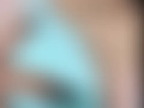Ich hätte gerne eine ausgiebige Tittenmassage 🥵