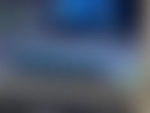 Es ist so gut wie vollbracht! Tagelang die Kleinstteilbearbeitunt hat sich wirklich gelohnt. Es ist natürlich nicht an allen Stellen perfekt, ganz manchmal hört man noch ein kleines klacken, doch es i