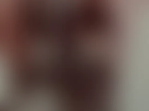 Gefällt dir, was du siehst? 😉 In diesen Stiefeln trete ich heute besonders selbstbewusst auf. Schreib mir eine Nachricht und verrat mir, was dir bei diesem Anblick als Erstes durch den Kopf geht... �