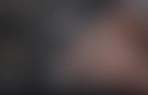Siehst du, wie sich meine Brustwarzen unter meinen Fingerspitzen verhärteten, kleine, empfindliche Perlen, die begierig auf meine Berührung reagierten. Jedes Streicheln, jedes kneifen war ein süßes Sp