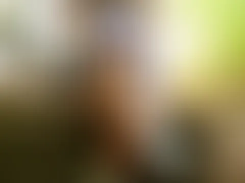 Du willst nackte Haut und tiefe Einblicke erhaschen, dann schau auf meinem Profil vorbei. Wenn du Wünsche hast kannst du dich jederzeit bei DM bei mir melden. Ich freu mich auf dich 😘