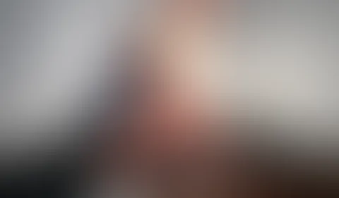 Sein Gesicht geritten bis es tropft