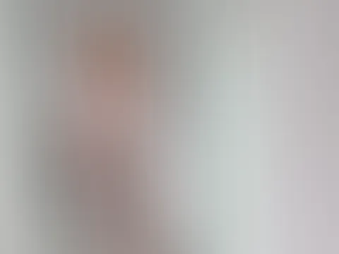 🎀 Bitte ignoriert die unterschiedlichen Socken… oder sagt mir, dass ich nicht die Einzige bin. 😂💕