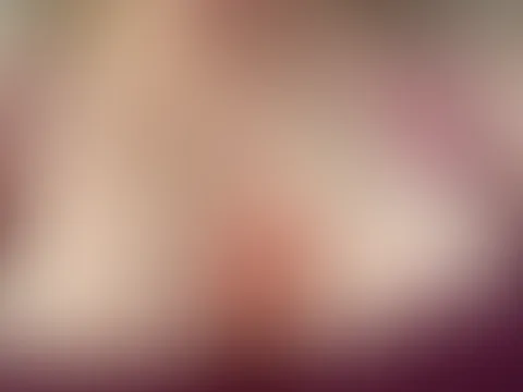 Was wäre, wenn es dein s*****z ist? 🤭 mir würde es deutlich besser gefallen wenn er zwischen meinen Titten reibt 💦🔥