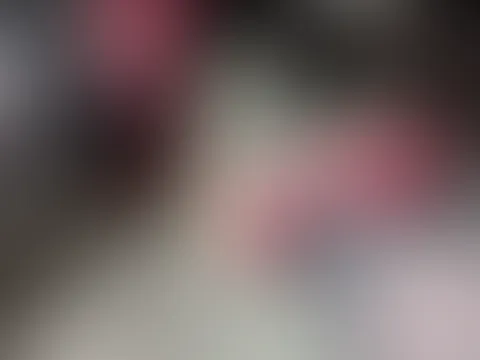 Ein kleiner Druck mit dem Fuß… und schon reagiert alles. Komisch, wie vertraut sich so ein Gaspedal anfühlen kann 🤭😈