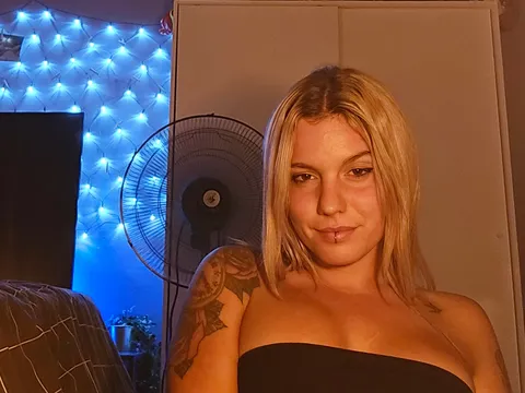 Es wird an meiner geilen feuchten F***e rumgespielt 💦💦