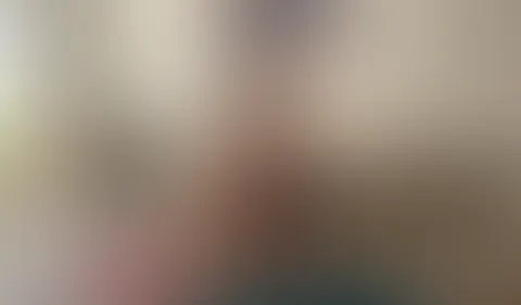 Es gibt sie noch! Paare-Dates, bei denen es für vier Leute pass. Nach einem kurzen Drink zusammen gingen wir mit dem Paar nach Hause und es wurde sofort heiß... Squirting und sehr intensive Orgasmen w