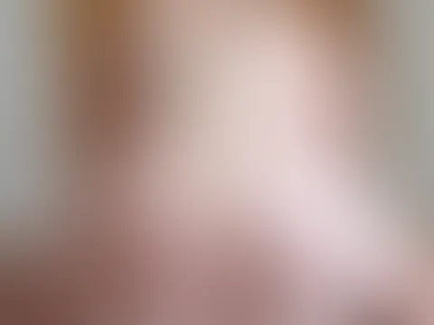3min14 Dildo reiten🍑 liebe es soo sehr!😍 Wackelt mein A***h nicht extrem geil?🥵🍑 Ich bin ganz nackt am Dildo reiten... bis auf meine weißen dreckigen Socken upsi🙊 Stell dir vor ich reite dich so
