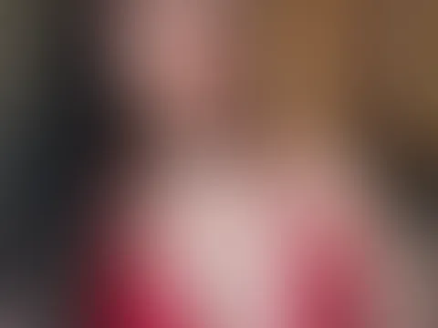 Heute ist Pyjama-Tag, denn heute bleibt die Livecam mal aus 😅 Morgen bin ich wieder wie gewohnt Live 💋  Wie verbringst du deinen Tag?