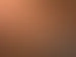 Ich liege hier versteckt unter meiner Decke – aber vielleicht verrate ich dir, was darunter auf dich wartet… wenn du bereit bist für einen Abend voller prickelnder Fantasie. Traust du dich?