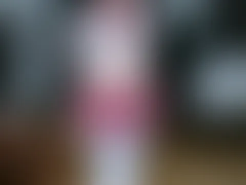 Würdest du gerne sehen wie ich in dem Outfit gef***t werde?