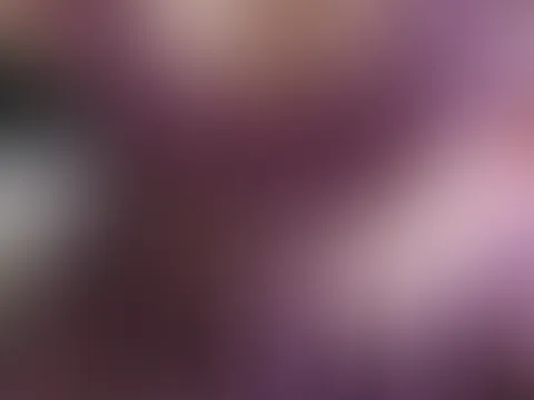 Ich lasse meine großen Naturbrüste auf und ab wackeln für dich. Gib es zu du willst sie berühren und selber in der Hand halten. Vielleicht etwas fester drücken und auch mal dran saugen oder lecken?🤫�