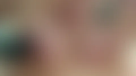 Schön mit Paddle auf die dicken Titten😈😈
