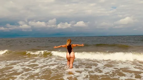 Will you come with me to Sylt so we can splash about in the North Sea together?
