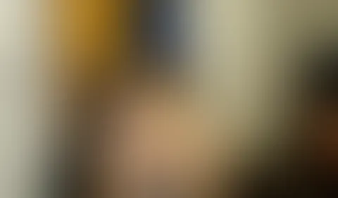 Ich strecke meinen A***h mit einem Bassballschläger