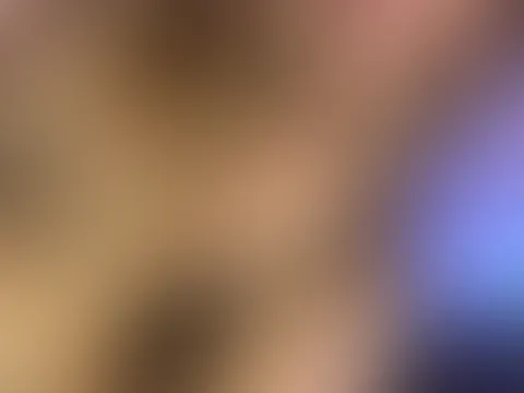 😈