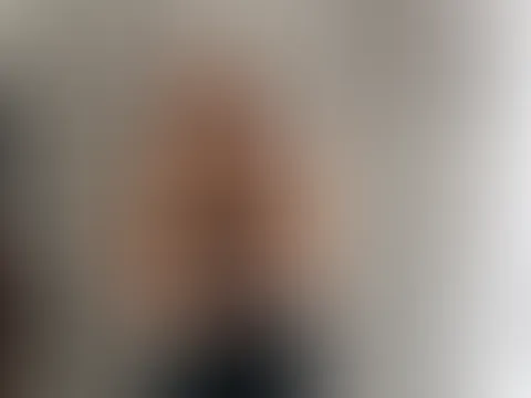 Und was sagst du? Wie stehen mir Kleider?