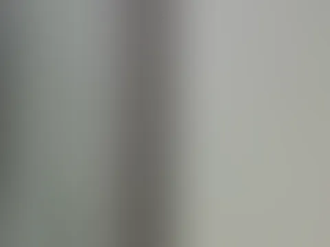 NS / Sekt fließt in der Dusche