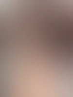 Hey mein Schatz, wie war dein Tag? Ich hoffe, er war genauso spektakulär wie du es bist. Ich würde gerne hören, wie es dir geht. Lass mich wissen, wenn du reden möchtest oder wenn ich dir in irgendein