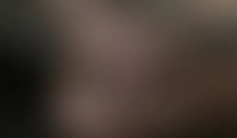 Während der a**l Plug mein arschl*ch dehnt befriedige ich meine p***y hemmungslos 😈💦