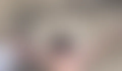 Ungehorsam muss bestraft werden. Und mein Herr weiß wie er mich kleine Sklavensau ordentlich spanked und bestraft. Es gibt kein größeres Vergehen für eine Sklavin als Ungehorsam gegenüber ihrem Herrn.