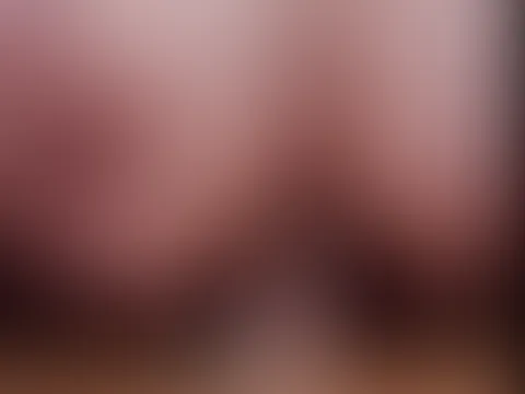 Mal was kleines für zwischendurch 🥵 Sieh mir ganz nah zu, wie ich meinen kleinsten Dildo A**l reite 🤤 Würdest du gerne deinen S*****z darein schieben? Schreib es mir 😈