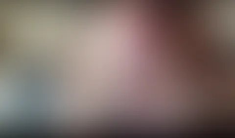 🥵 geiles #Dildo #Blowjobvideo 🌶️ so viel von meinem #Gesicht hab ich hier noch nie gezeigt 🙈💕 schau mir zu, wie ich sinnlich den #Gummischwanz liebkose 💕 #lecken #blowjob #küssen #w*****n #titten