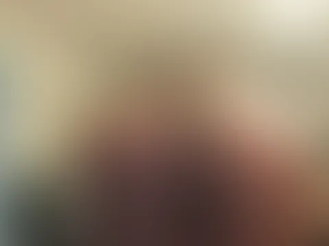 Guten Morgen... Soll ich dir beim Wachwerden helfen oder bist du schon heiß genug?🔥😈