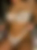 In weißem Dessous😍 oben ohne.. 🤪 A***h💦