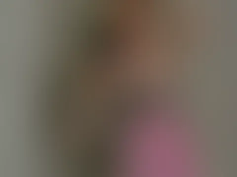 Denkst du, du hast schon alles von mir gesehen? Warte ab, was heute Abend online gehtđ