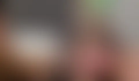 Meine Behaarte M****i zu lecken ist ein Kunst;) Würde du auch mal probieren?