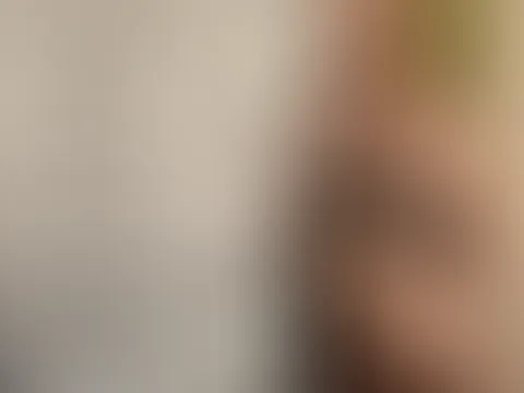 Guten Morgen â Ich warte schon auf dich. Traust du dich hinter den Vorhang? đđ