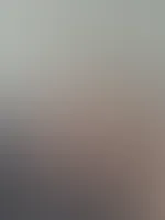 Ich warte auf deinen Harten s*****z, mit gespreizten Beinen