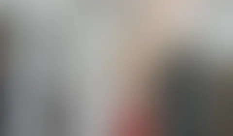 Ich bin eine schlechte Sklavin gewesen. Denn ich habe nicht richtig sauber gemacht. Mein Herr ist nicht zufrieden mit meinem Arbeitsergebnis und zieht mich ordentlich zur Rechenschaft. Eine Sklavin ha