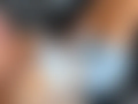 Heute bin ich etwas platt und habe etwas mehr Pause gebraucht zwischen meinen Sätzen im Gym. Ich freue mich auf das Wochenende. Hast du etwas geplant?🔥😮‍💨