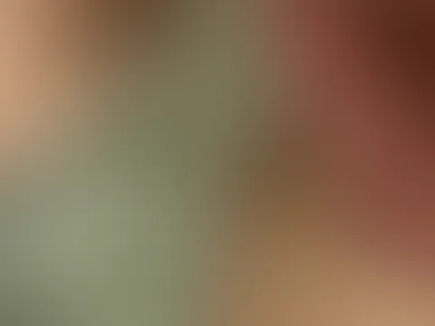 Eigentlich wollte ich nur duschen und mir die P***y rasieren, doch beim einschäumen bin ich so unglaublich geil geworden das ich es mir selbst besorgen musste!