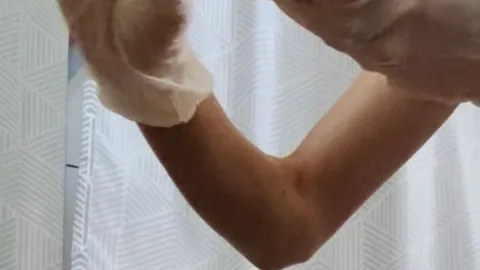 🔥 6 minutes for true connoisseurs: latex gloves and a condom
