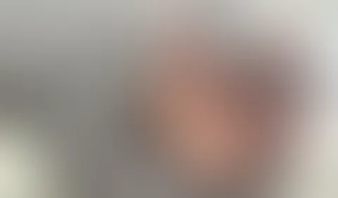 Leck meine P***y,Füße und meinen A***h und ich lecke deinen A***h!