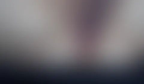 Ich bin feucht aufgewacht ohne dich. Da war nur mein mittlerer Silikondildo und ich.