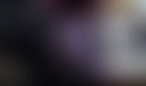 Zum Blowjob genötigt! Nicht mal auf der Arbeit ist man sicher.
