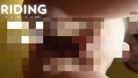 Ich reite mit meiner M****i auf deinem Gesicht